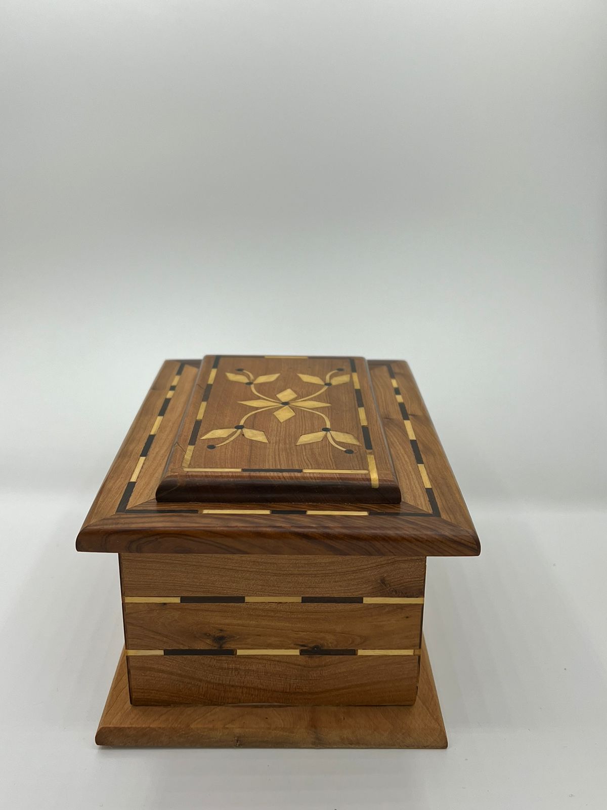 Handcrafted Moroccan Thuya Wood Box with Key - Authentic Artisanal Keepsake