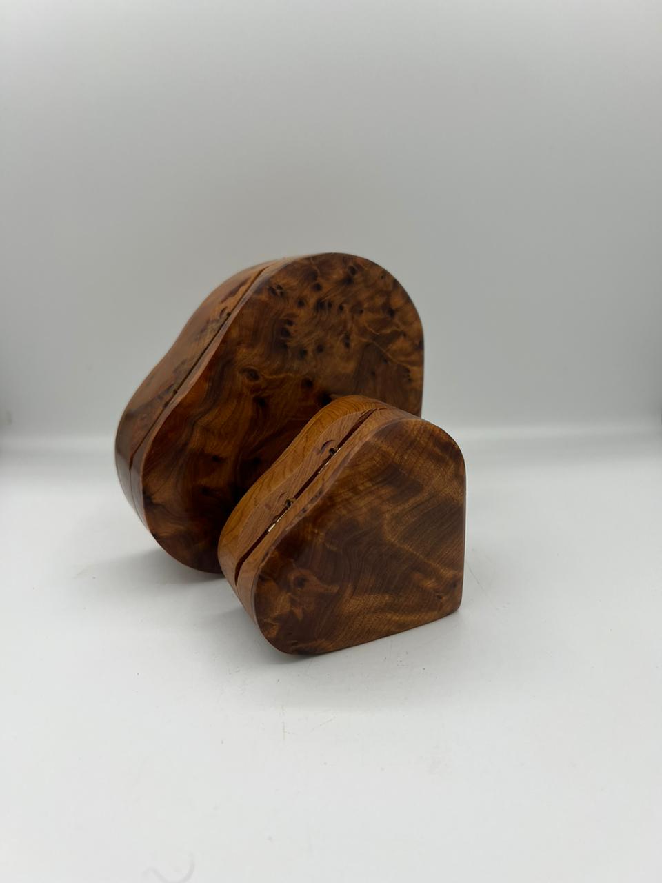 Thuya Wood Heart-Shaped Gift Box: Moroccan Tradition