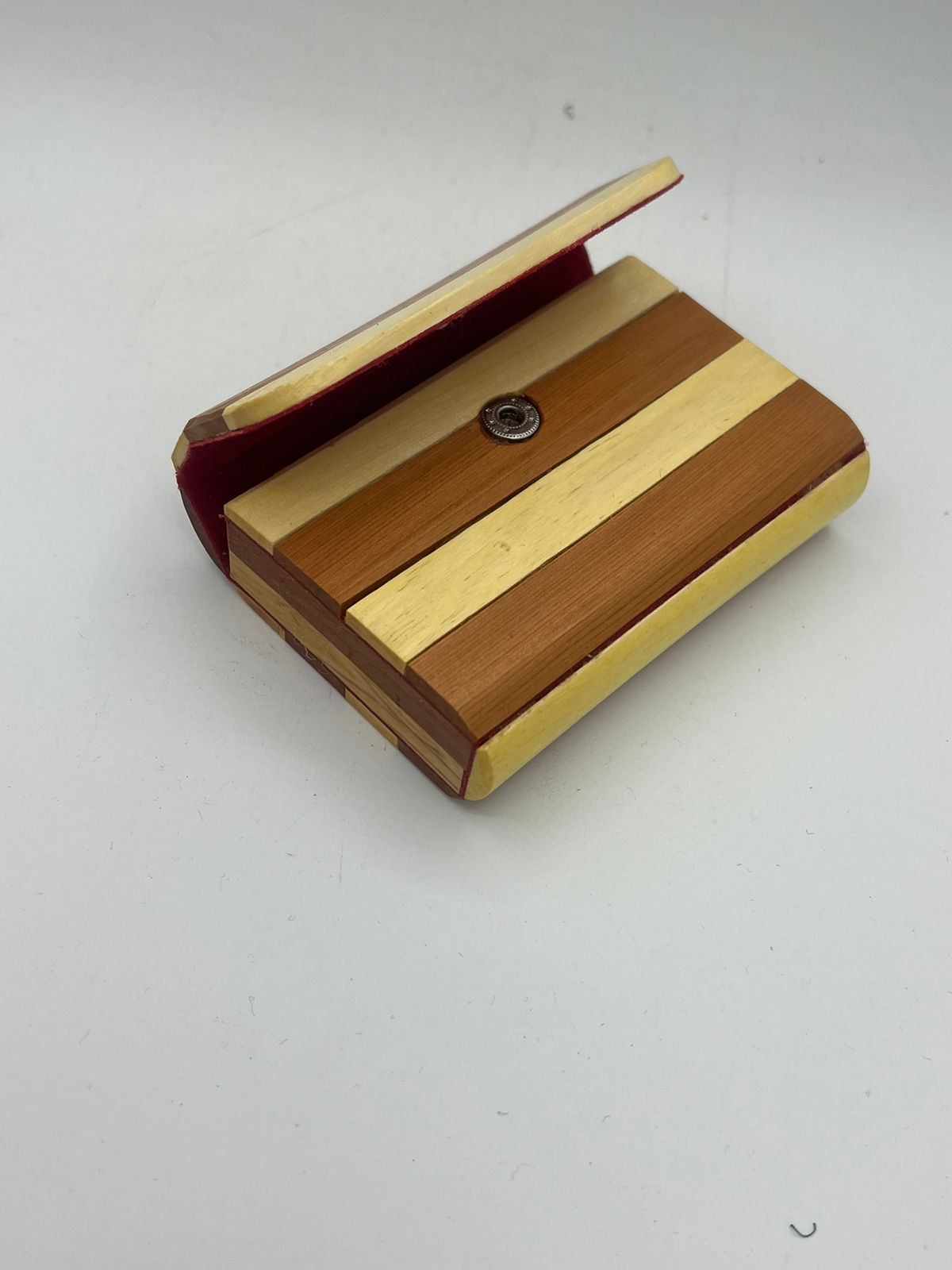 Elegant Handcrafted Wooden Wallets | Natural Artisanal Beauty