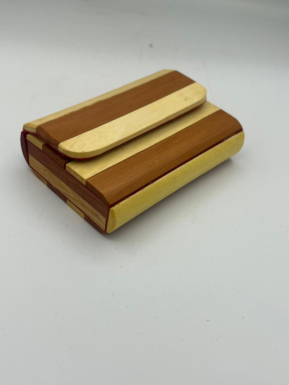 Elegant Handcrafted Wooden Wallets | Natural Artisanal Beauty